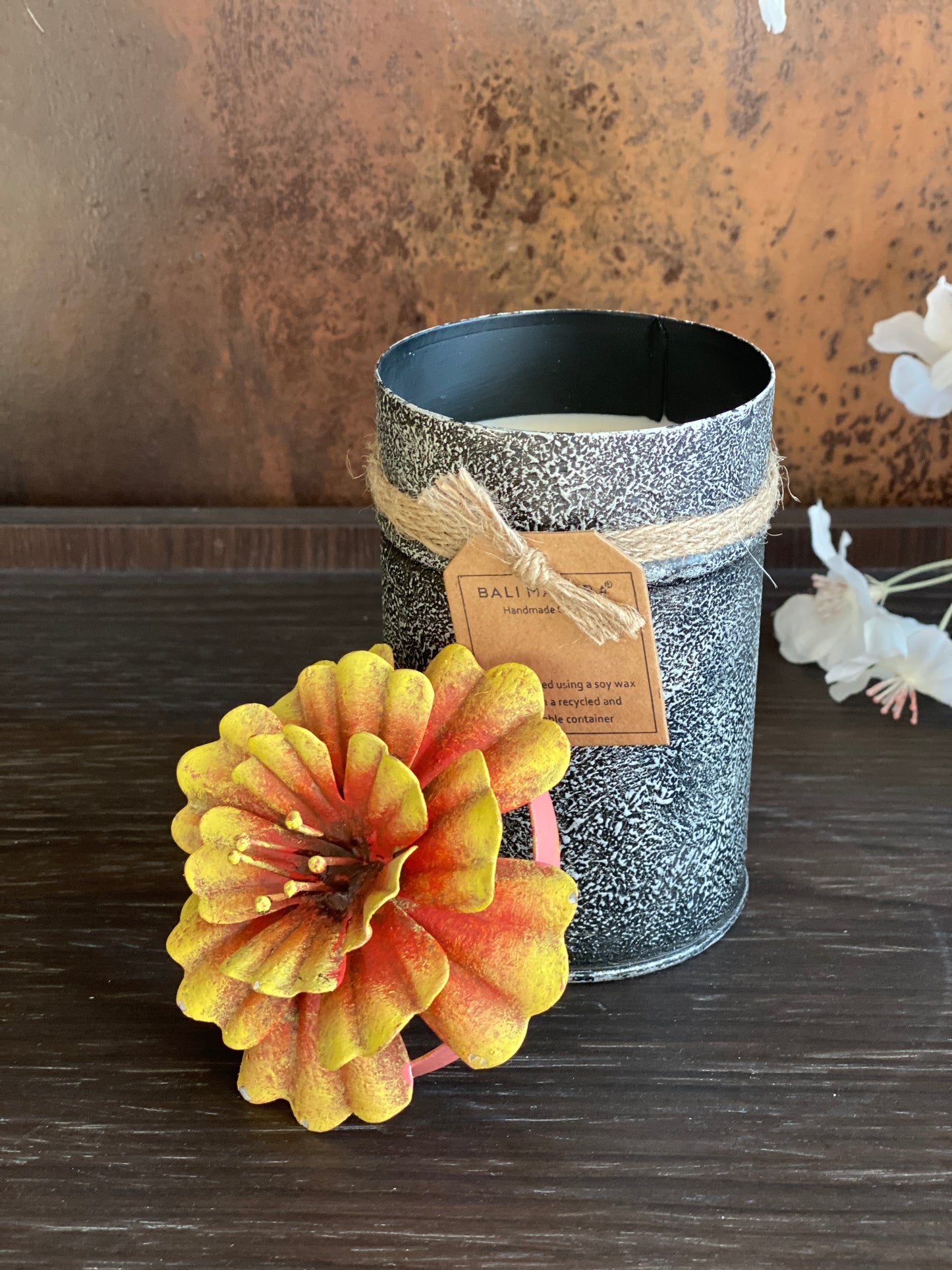Hibiscus flower Lid with Spice Tin - Yellow/Orange I Soy Wax Candle