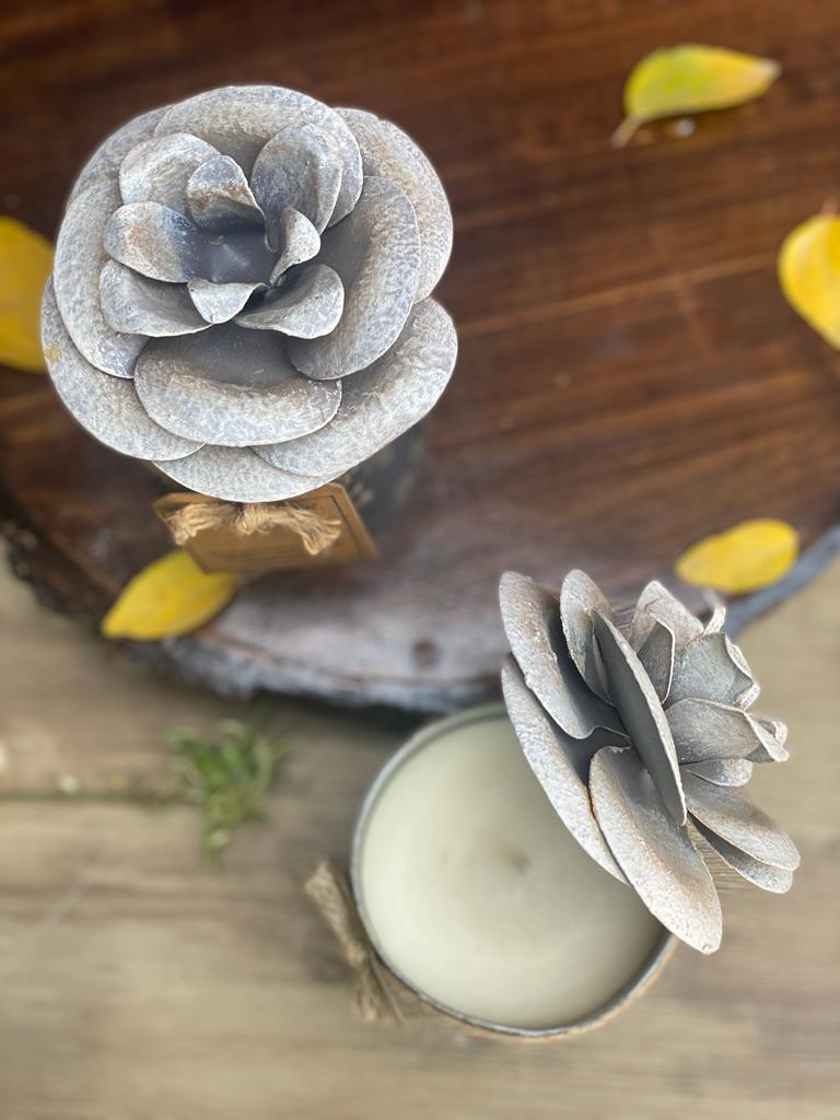 Spice Tin with Camellia Flower Lid I Soy Wax Candle