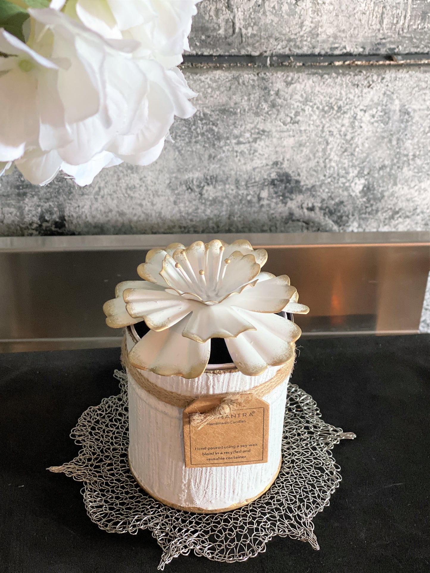 Hibiscus Flower Lid Candle Container - White/Gold - Large I Soy Wax Candles